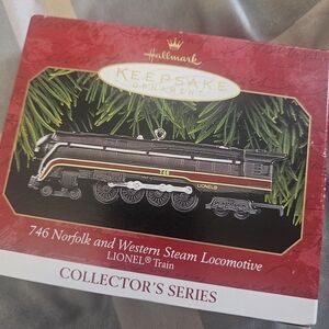 Hallmark Keepsake Ornament - Norfolk and Western Steam Locomotive